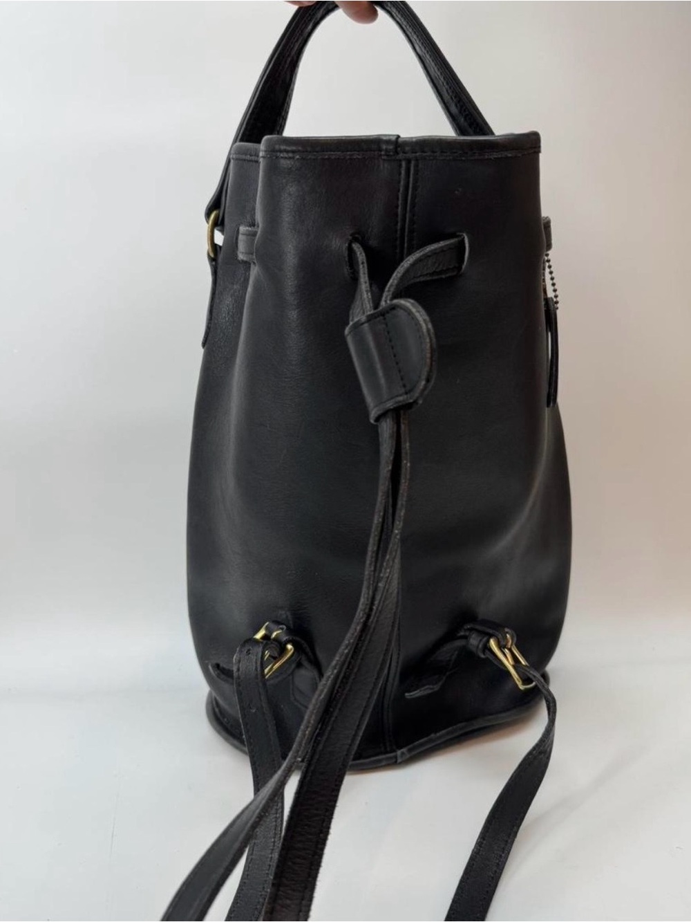 Vintage Coach 9992 Black Leather Sling Backpack Crossbody Bag Turnlock 90s - Picture 3 of 6